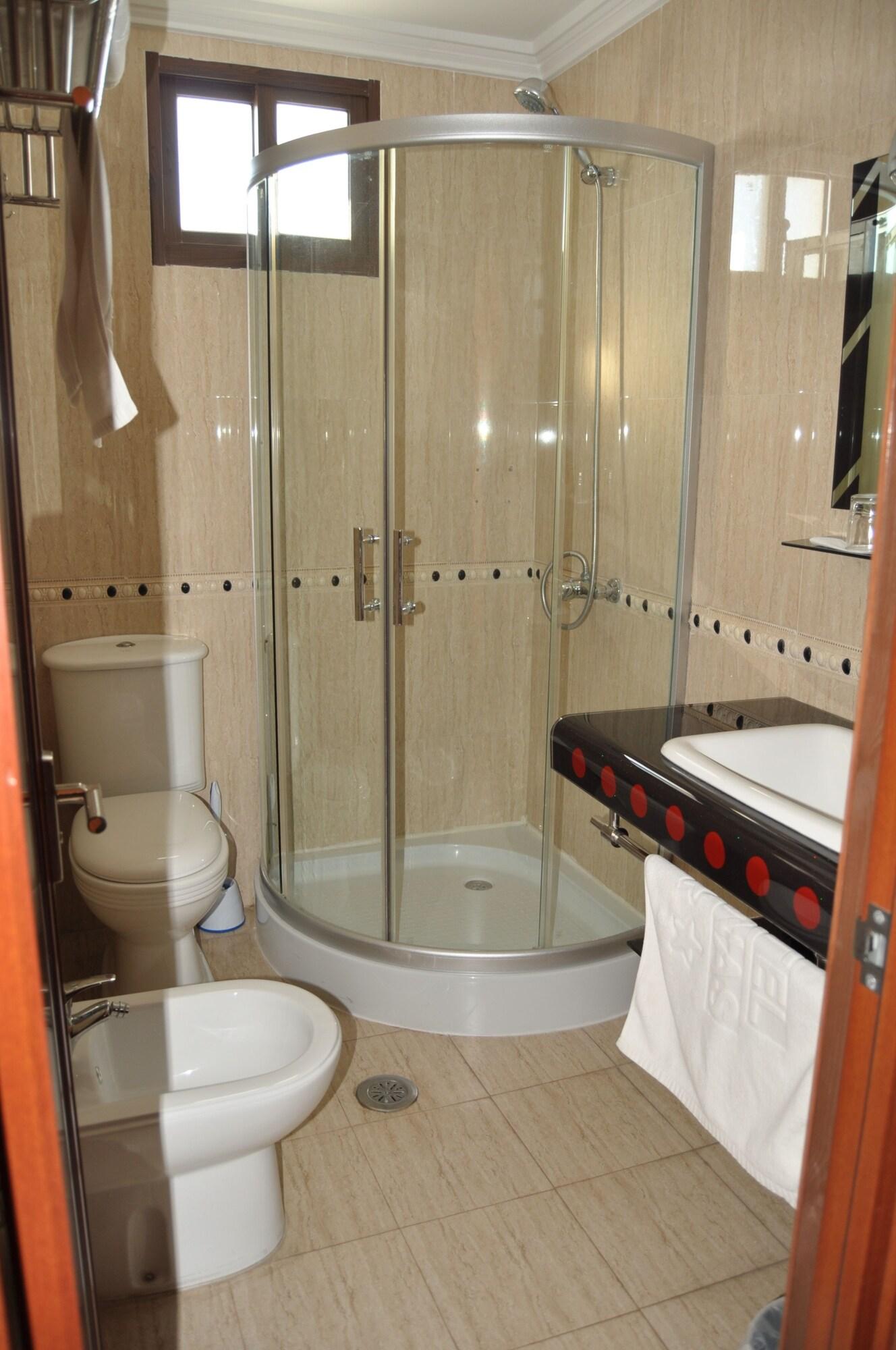 Hotel Atenas Тетуан Экстерьер фото